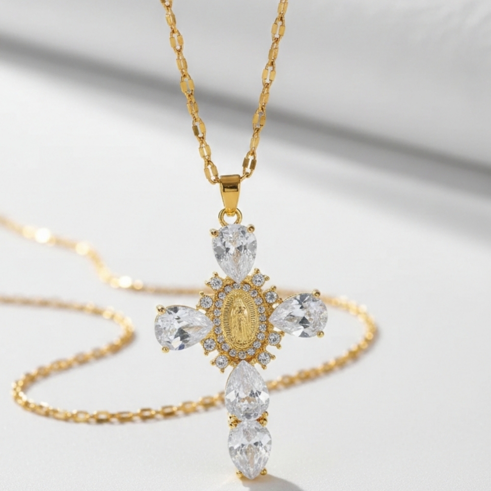 🆕️ 18K Gold Plated Cross Pendant Necklace